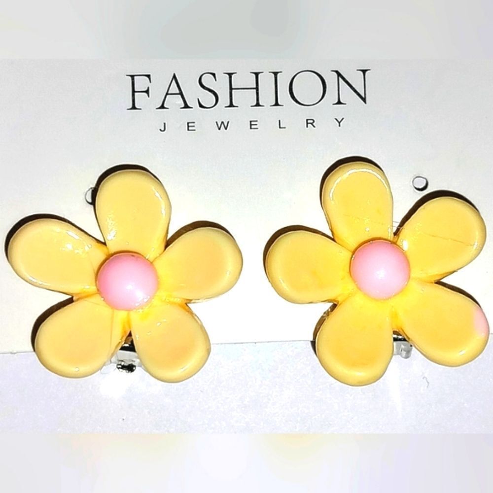 Beautiful Girls Yellow Floral Clip-on Earrings For Kids